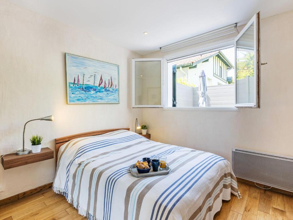 Apartment Jean Jaurès-2 by Interhome photo 4