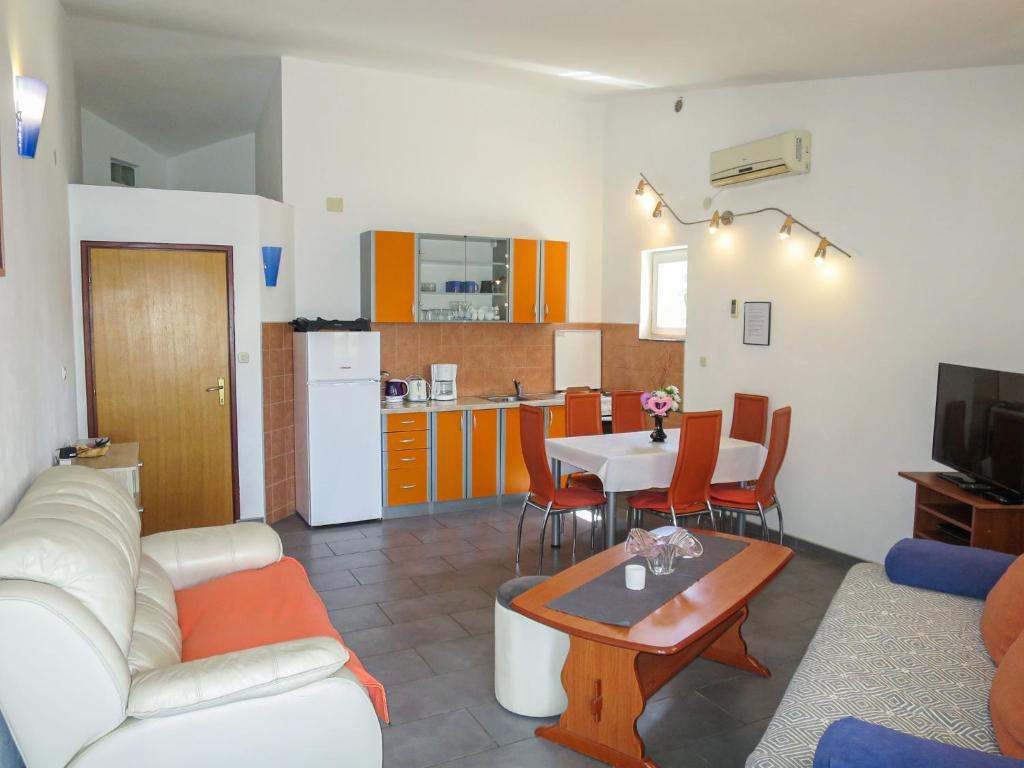 Apartment Ivanka - SRD320 by Interhome photo 1