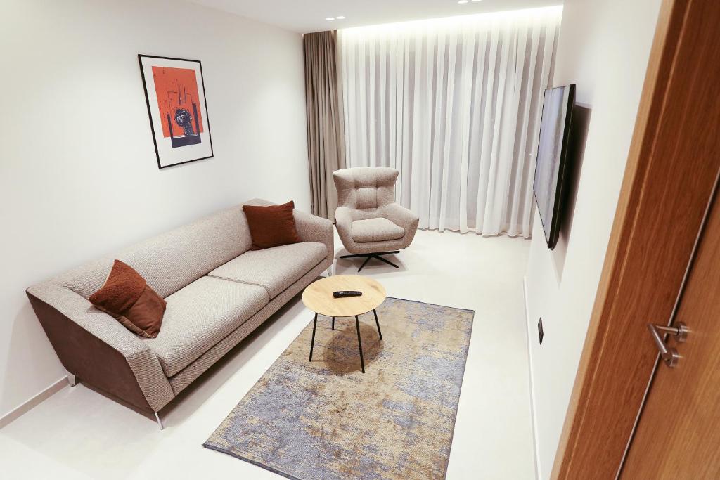 HOTEL 12 photo 1