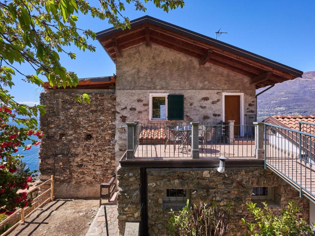 Holiday Home Oro del Lario-1 by Interhome photo 1
