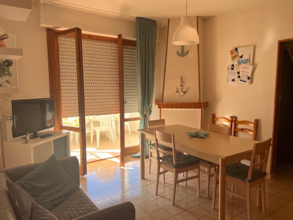 APPARTAMENTO ISIDE fronte spiaggia photo 2