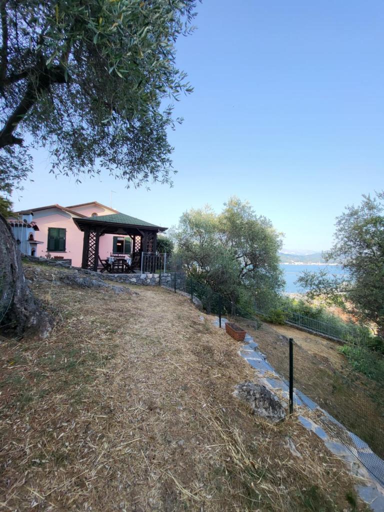 Villa Il Pettirosso photo 2