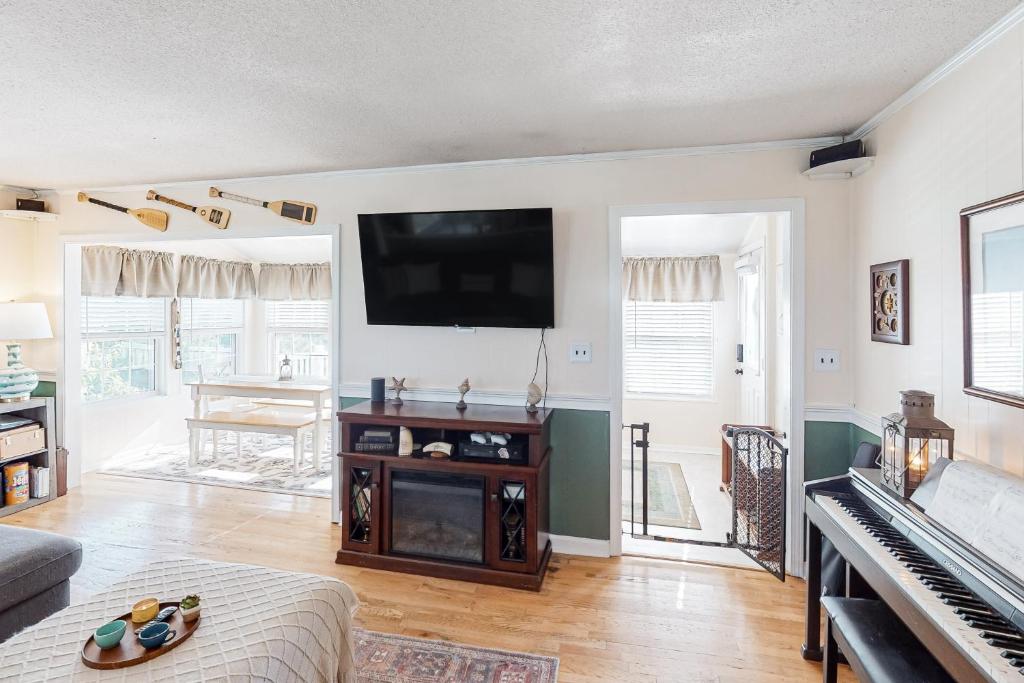 Barefoot Bungalow photo 4