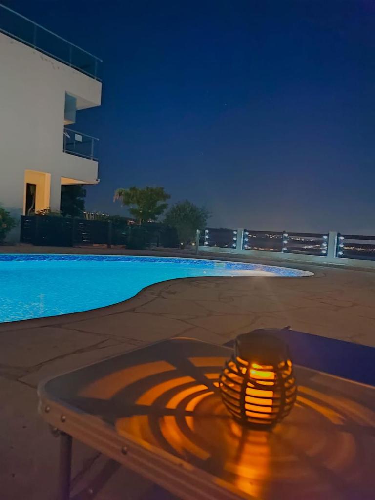 3 Bedroom Seaview Villa direct in Coral Bay with Pool photo 2