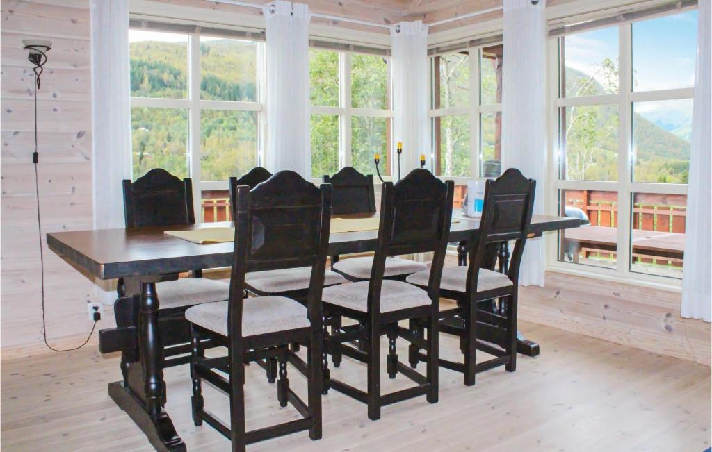Amazing Home In Sogndal With 4 Bedrooms And Wifi photo 1