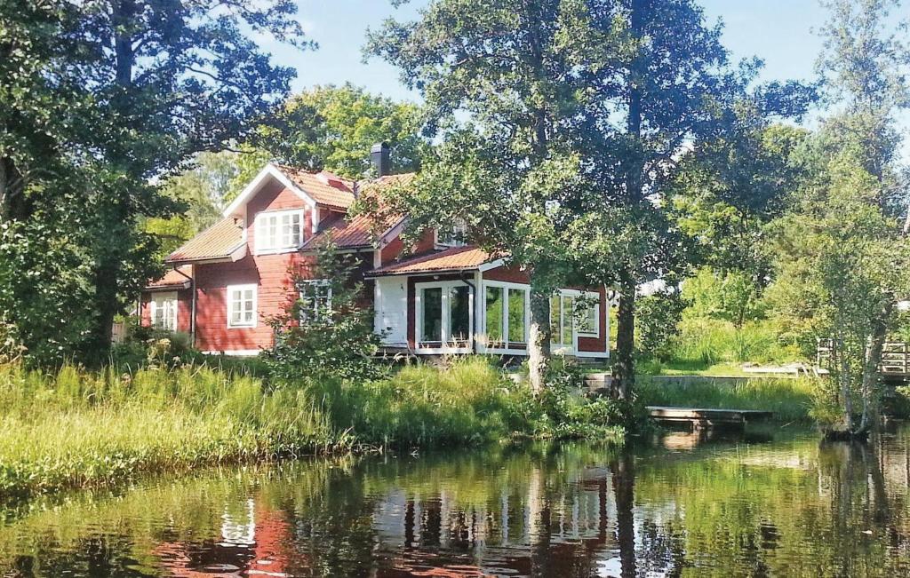 Beautiful Home In Kopparberg With 3 Bedrooms And Wifi