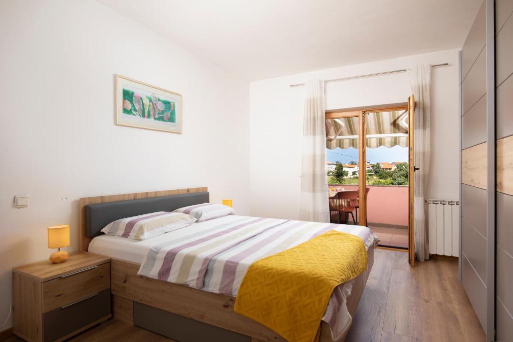 Sunny Apartment Valbandon photo 1