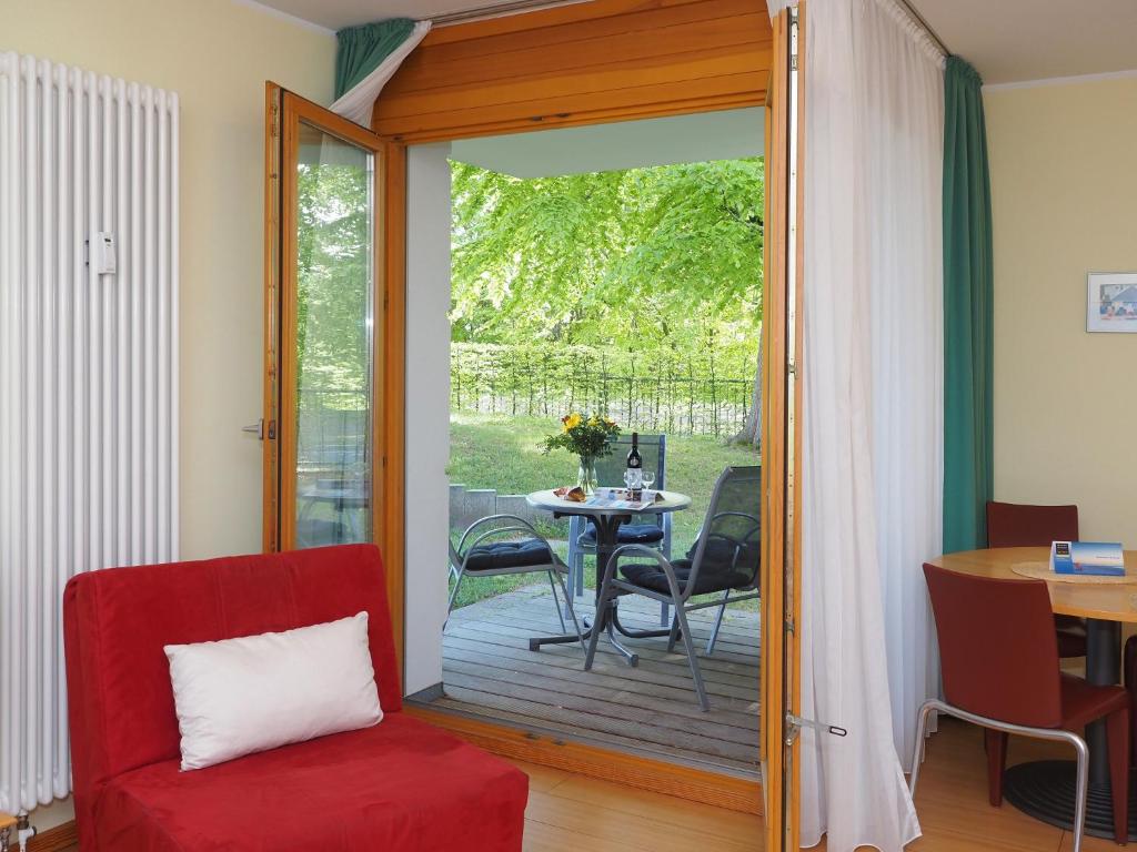 Kaiservillen Heringsdorf - Ferienwohnung mit 1 Schlafzimmer und Terrasse D104 photo 2
