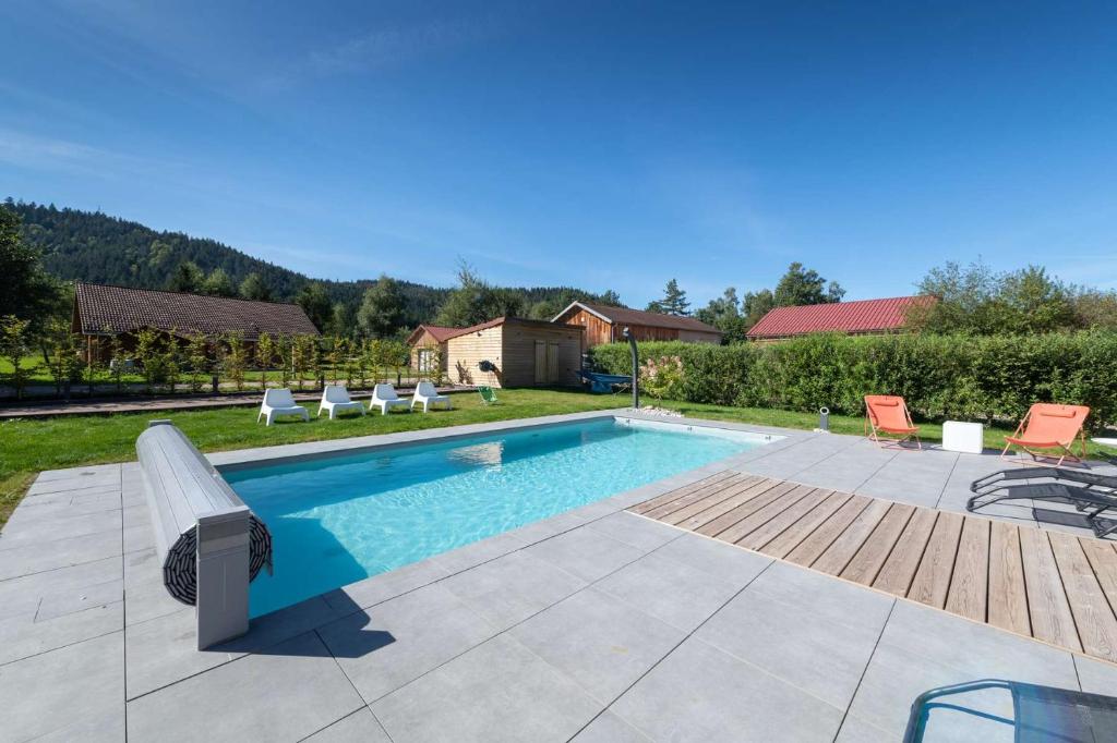Chalet du Bien-être 15p. Piscine,Spa, Hammam,Pétanque,Basket