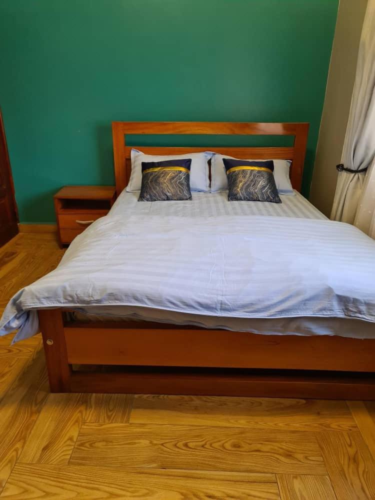 Unia fancy flats 3 bed room apartment- Flat 2 photo 4
