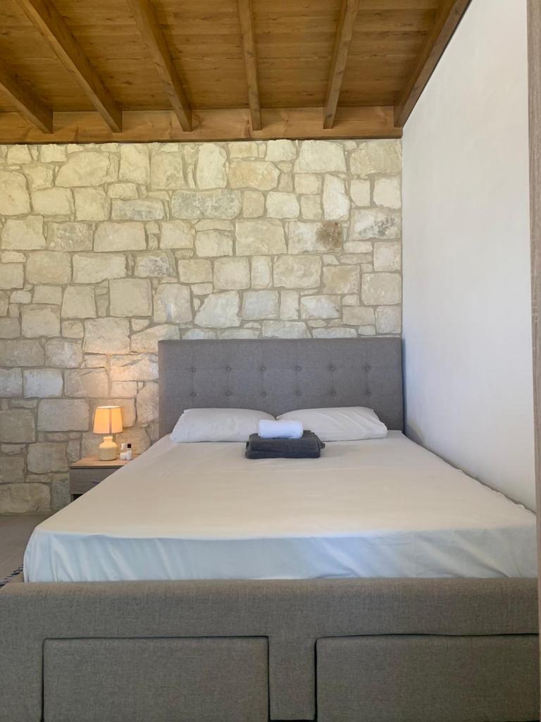 Cosmema Stone house with amazing mountain view photo 4