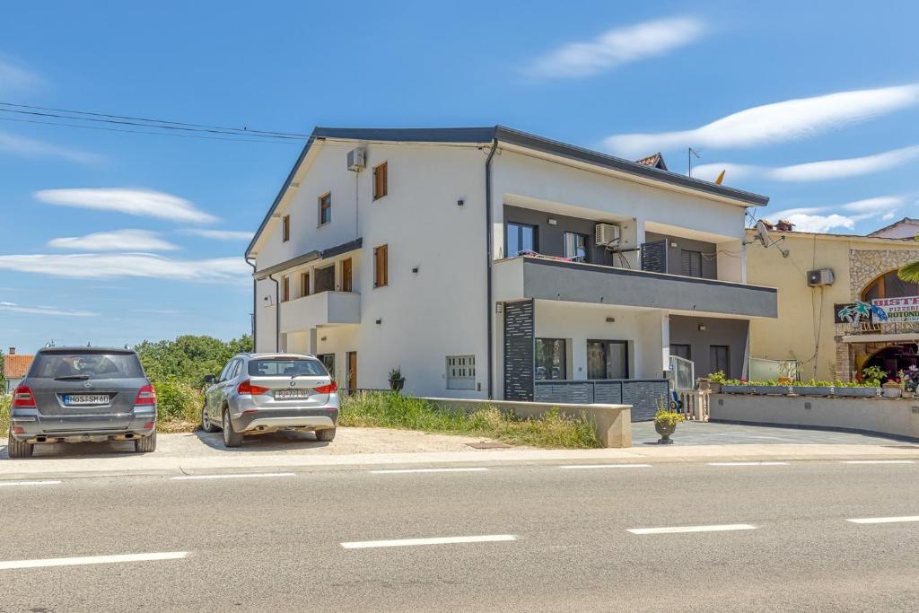 Apartments Noel Funtana photo 2