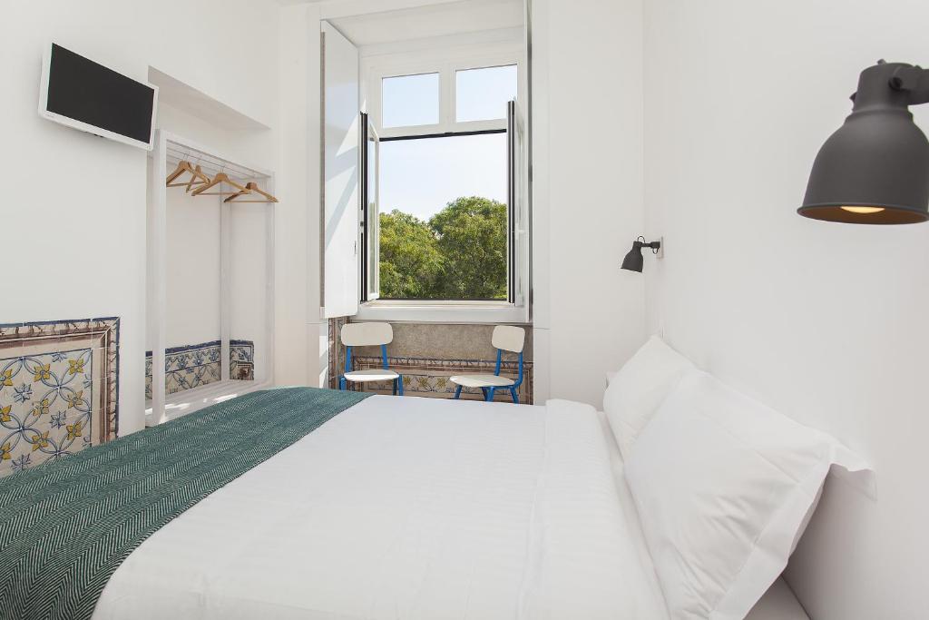 Сьюит (Люкс с видом на реку), Lisbon Old Town Guest House
