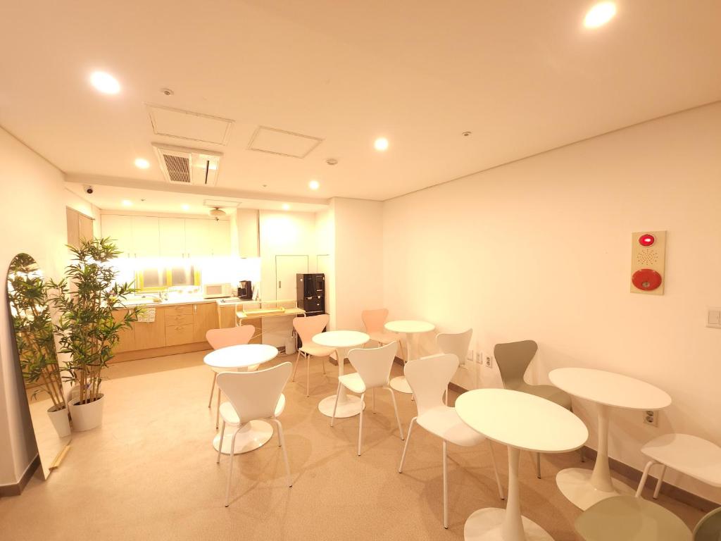 OYO Hostel Myeongdong 2 photo 2