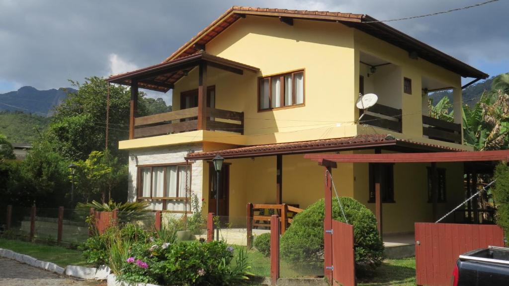 4 Quartos a 500m Centro - Sauna, Piscina, Fogão a Lenha, Churrasqueira - ACESSO PRIVATIVO AO AO RIO - Ideal para famílias photo 1