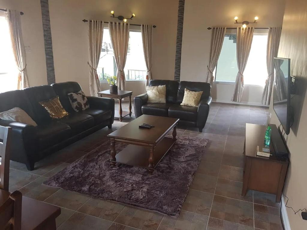 Dauin-unique home away from the hustle and bustle. photo 2
