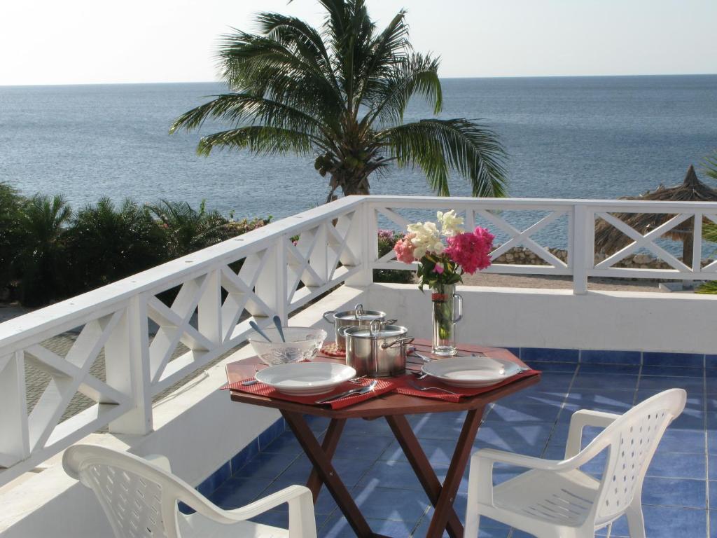 Marazul Ocean Front Apartment photo 2