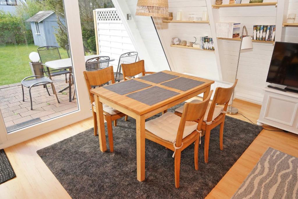 Zeltdachhaus fuer die ganze Familie photo 2