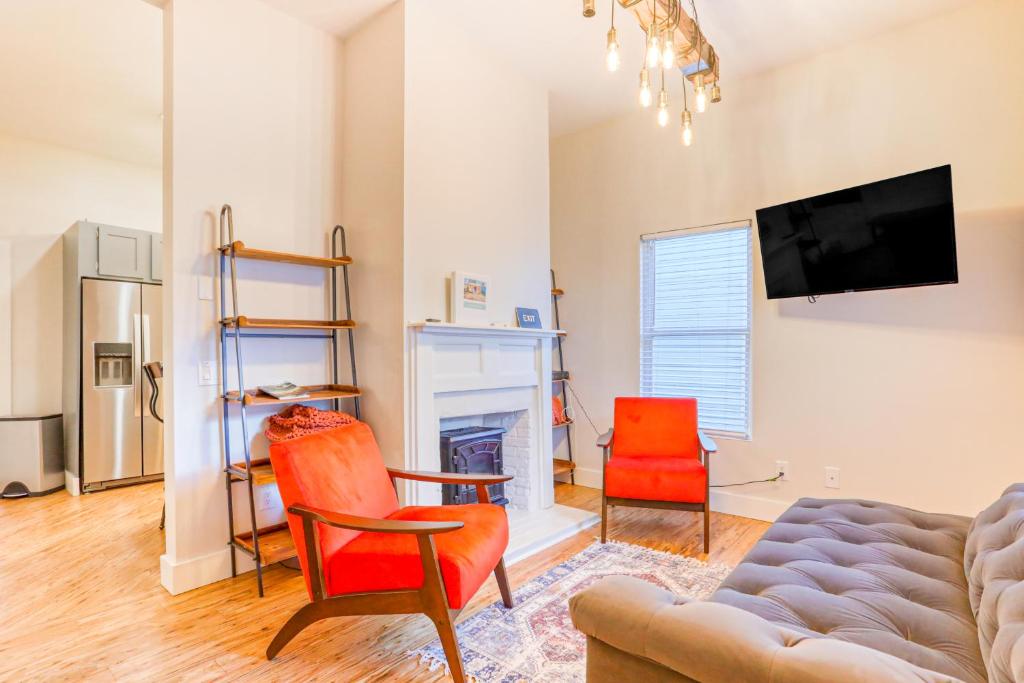 Bernard Street Bungalow photo 1