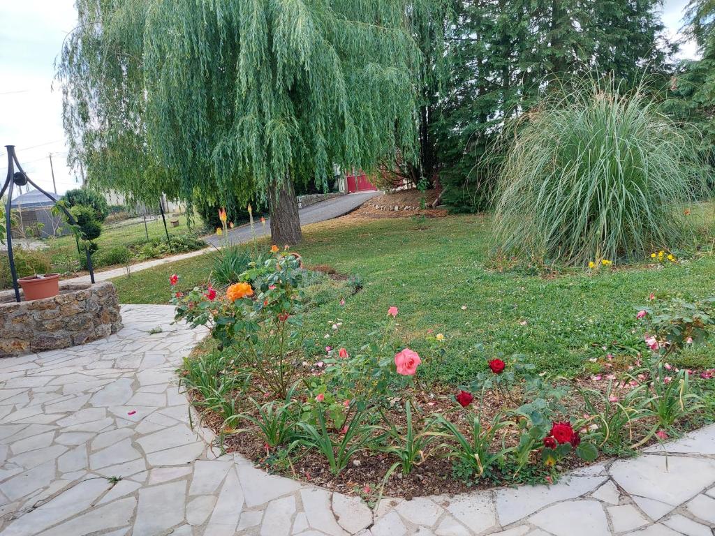 Gite 3 étoiles, Maison spacieuse en bord de rivière photo 2