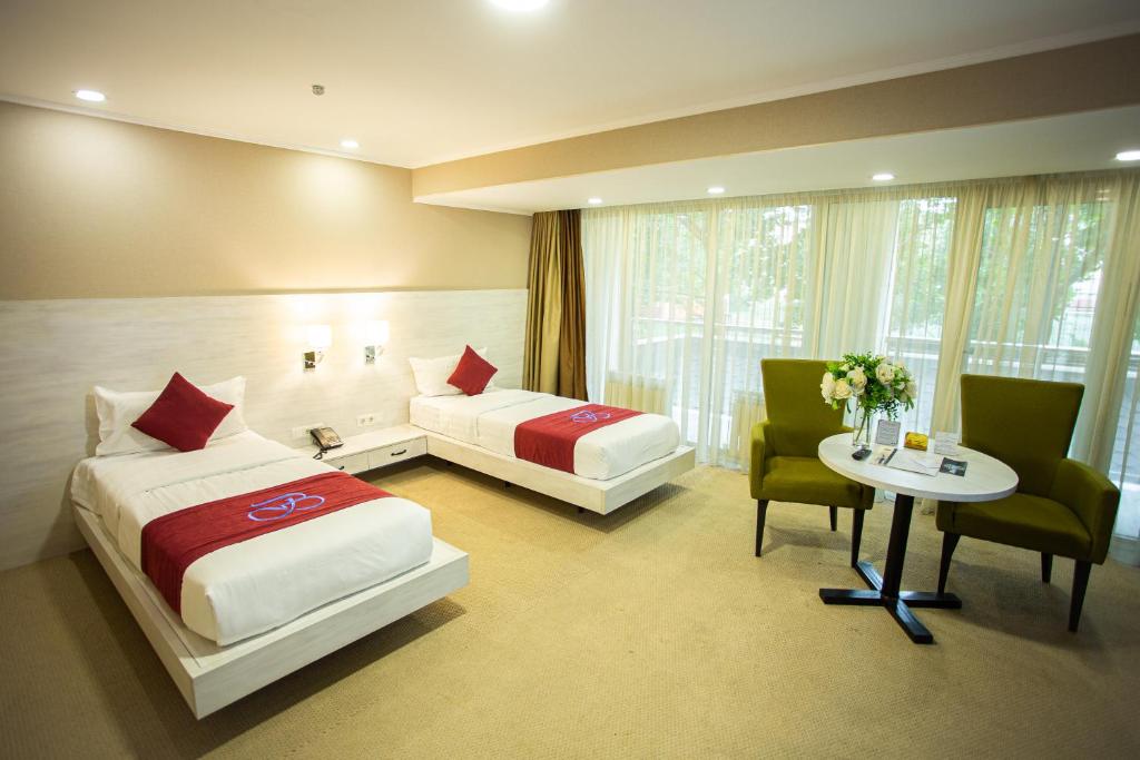 B Hotel Bishkek Room Type - Standard Twin Room