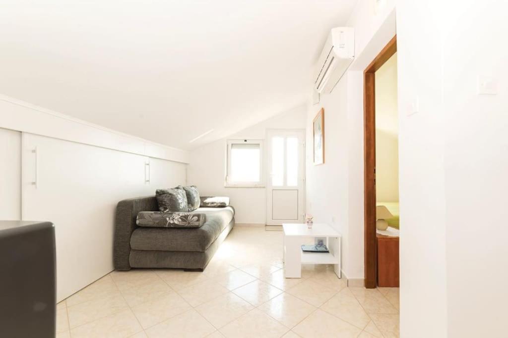 Apartman Maura photo 2