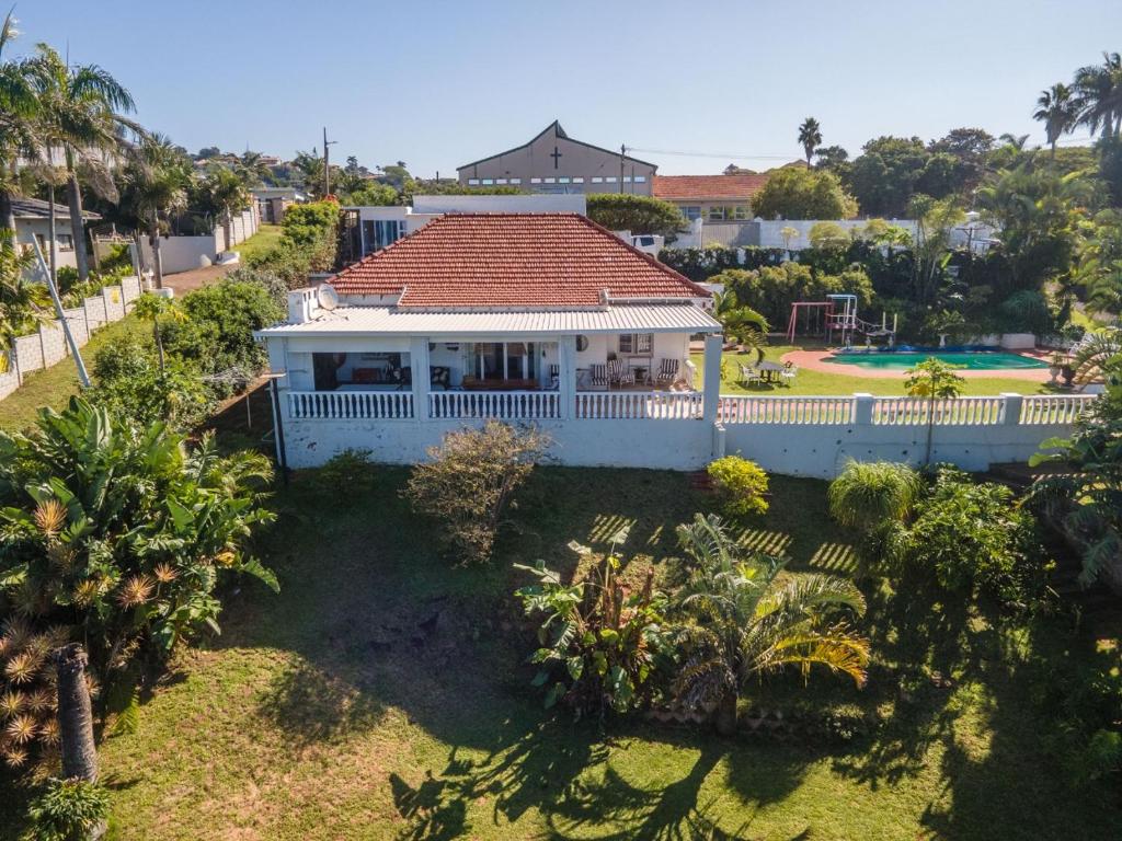 A Whale's Tale Beach House photo 2