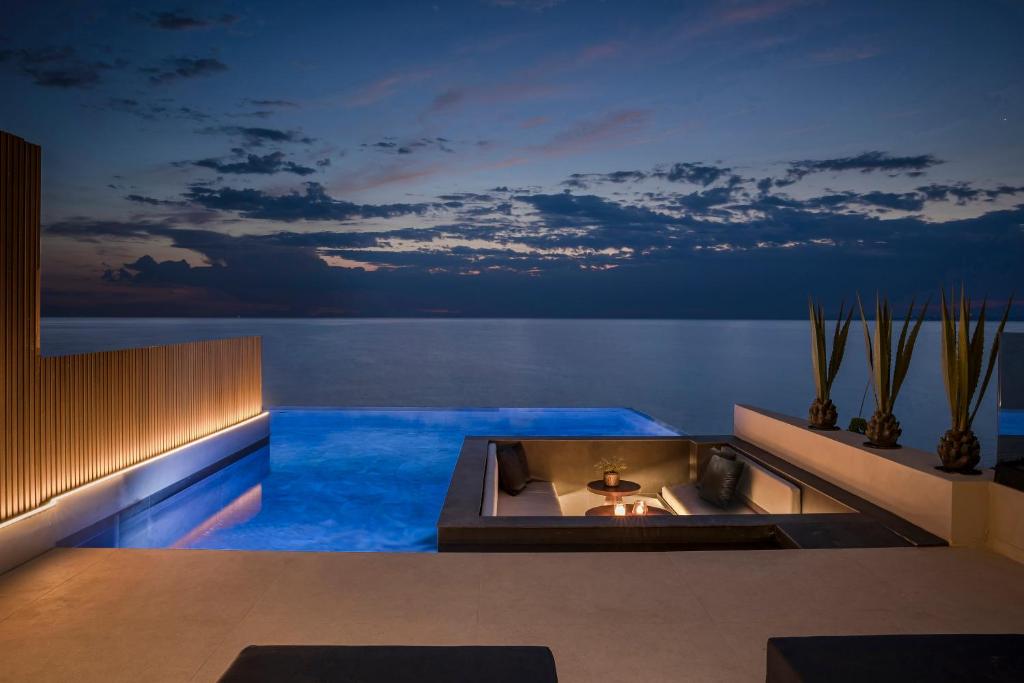 SEA ZANTE Luxury Beachfront Retreat photo 3