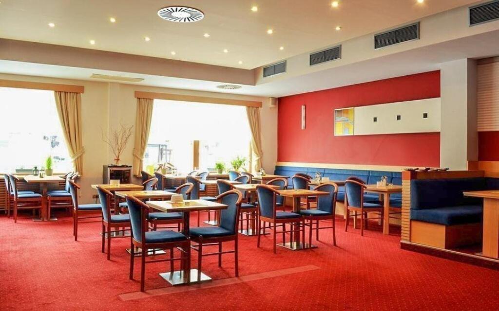 Hotel Slovan photo 3