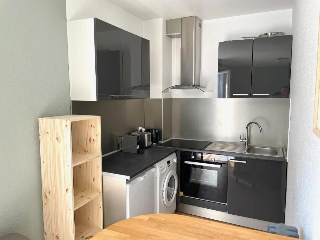 Mon Appart'hôtel - Superbe Studio avec Parking Gratuit photo 2