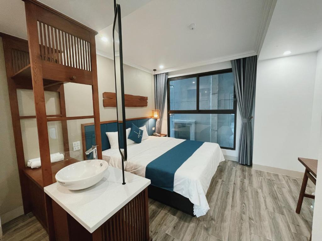 Khách sạn The Light