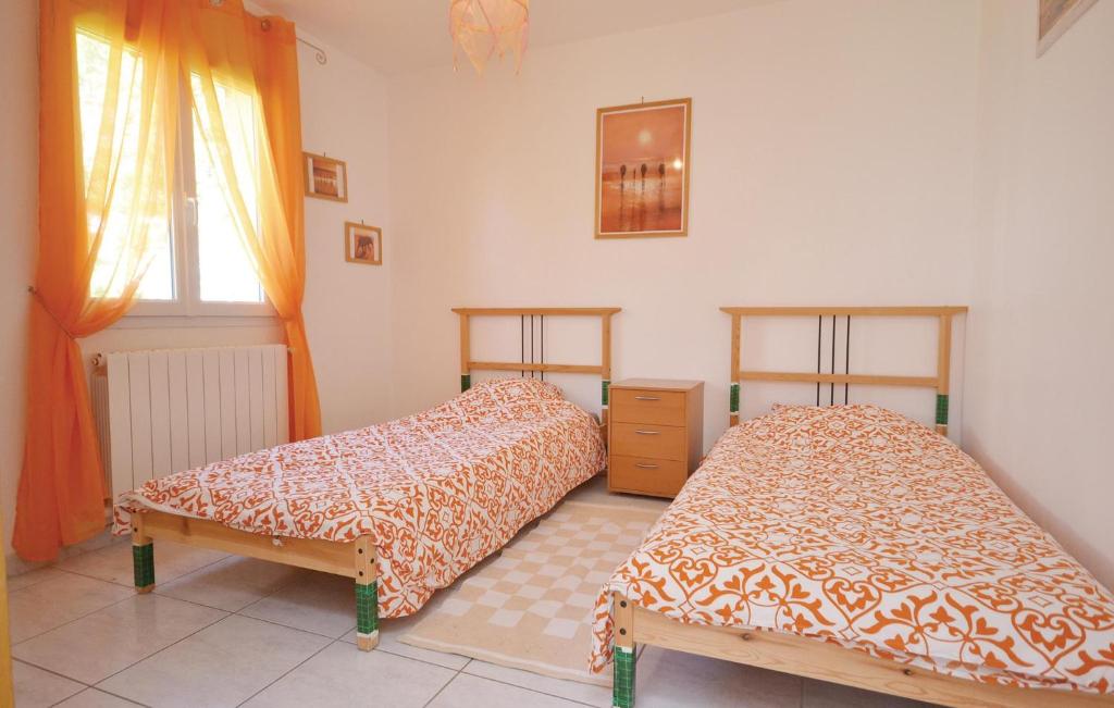Beautiful Home In St Christol Les Ales With 4 Bedrooms, Outdoor Swimming Pool And Wifi photo 2