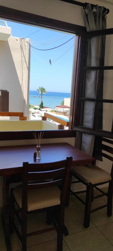 Dedalos n3 Sea View apartment-30 metres from the beach photo 4