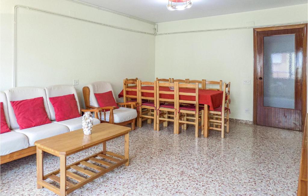 Beautiful Apartment In San Carles De La Rpit With 4 Bedrooms photo 3