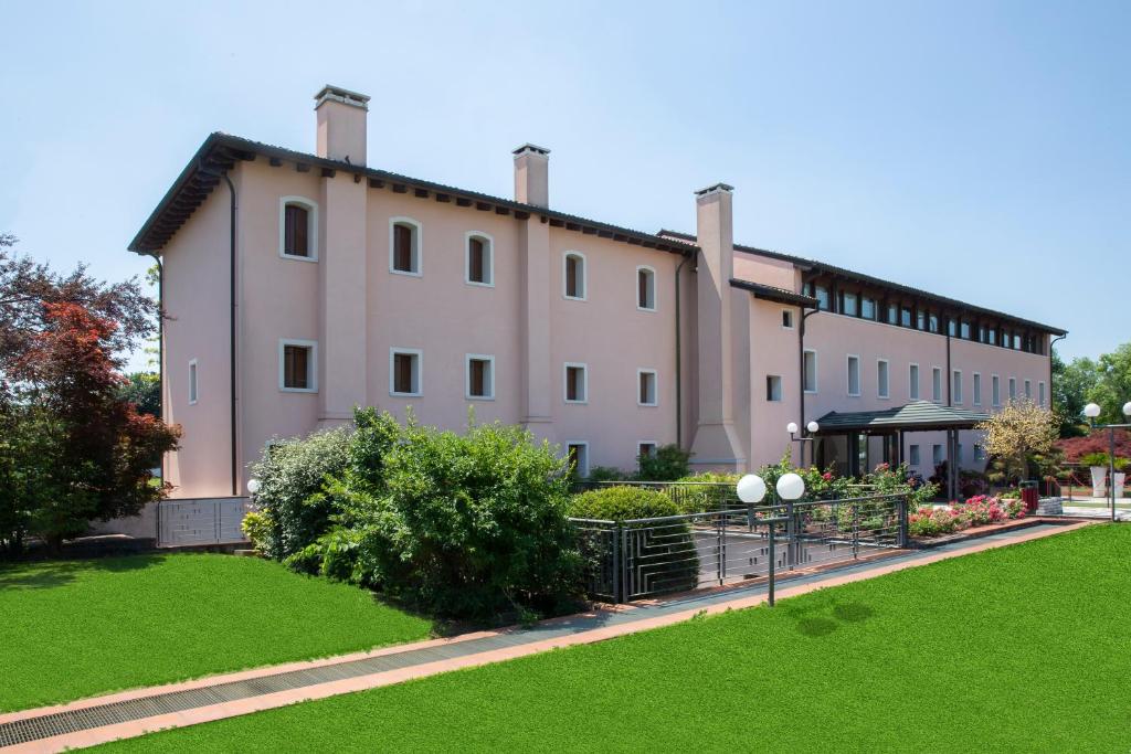 Hotel Ristorante Fior photo 2