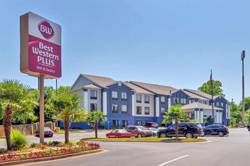 Best Western Plus McDonough Inn & Suites image