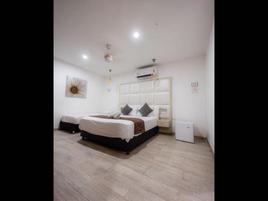 Room in Lodge - Double rooms San Andres Island in Colombia photo 4