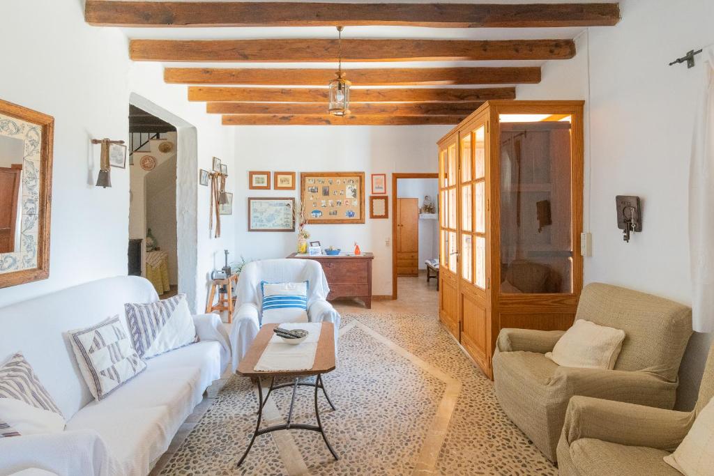 Murtera- Traditional country manor house for 9 people 5 bedrooms and 4 bathrooms near Sant Llorenç photo 4