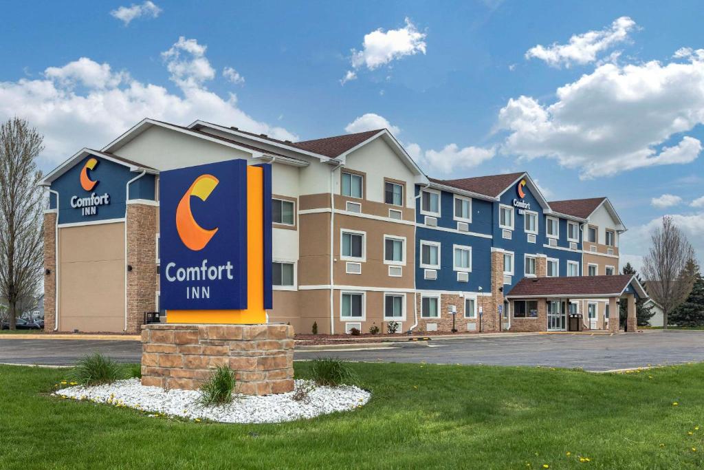 Comfort Inn Mount Pleasant – Racine image
