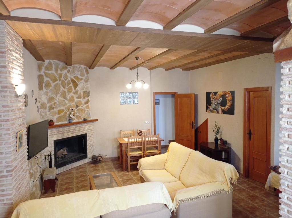 Casa Camille.Villares Elche de la Sierra