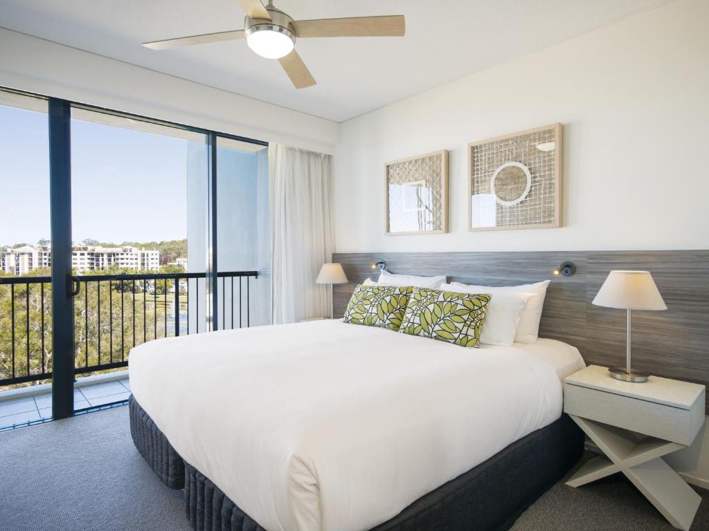 Oaks Sunshine Coast Seaforth Resort photo 2