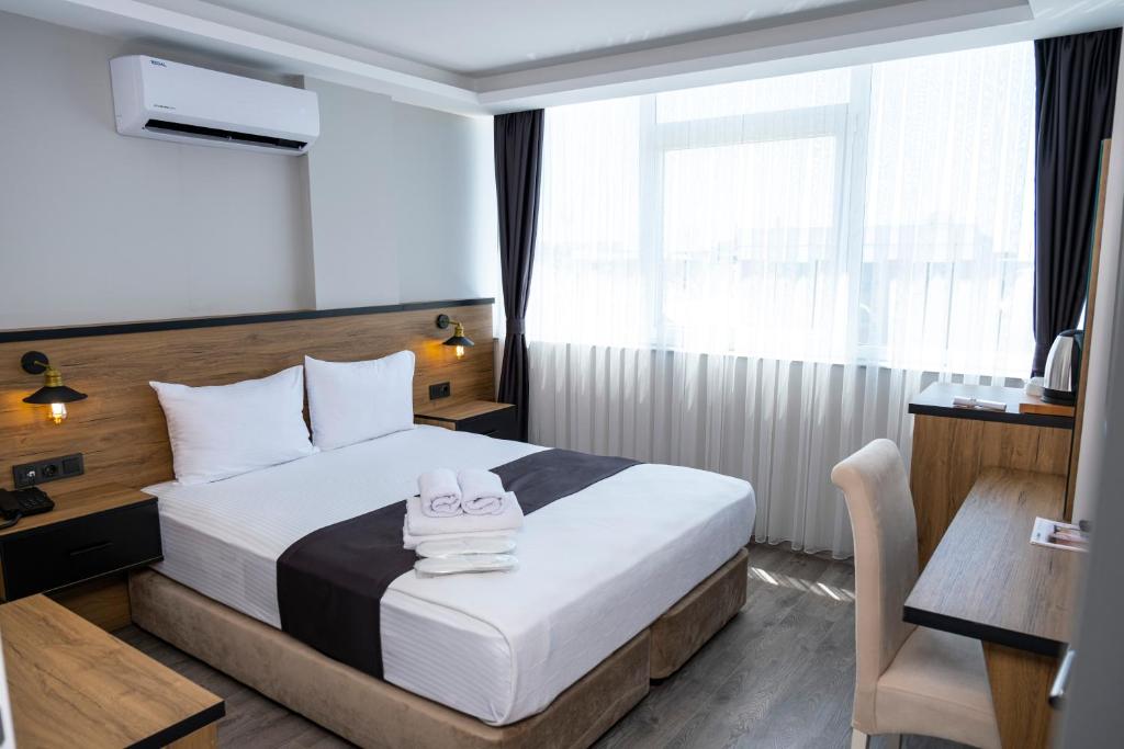 Comfort Center Suit Hotel photo 4
