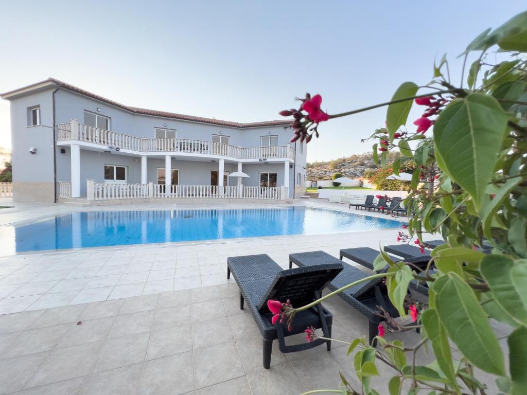 Grand villa Lynn seaview Ayia Napa photo 3