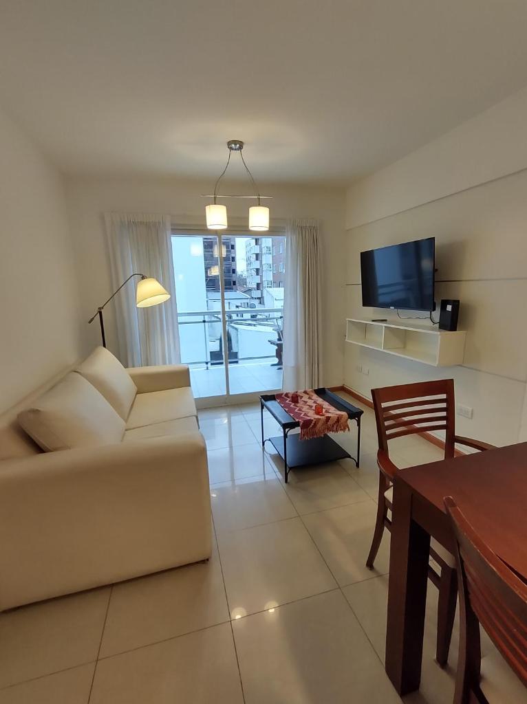 Hermoso Departamento 2 amb con cochera en Plaza Mitre photo 1