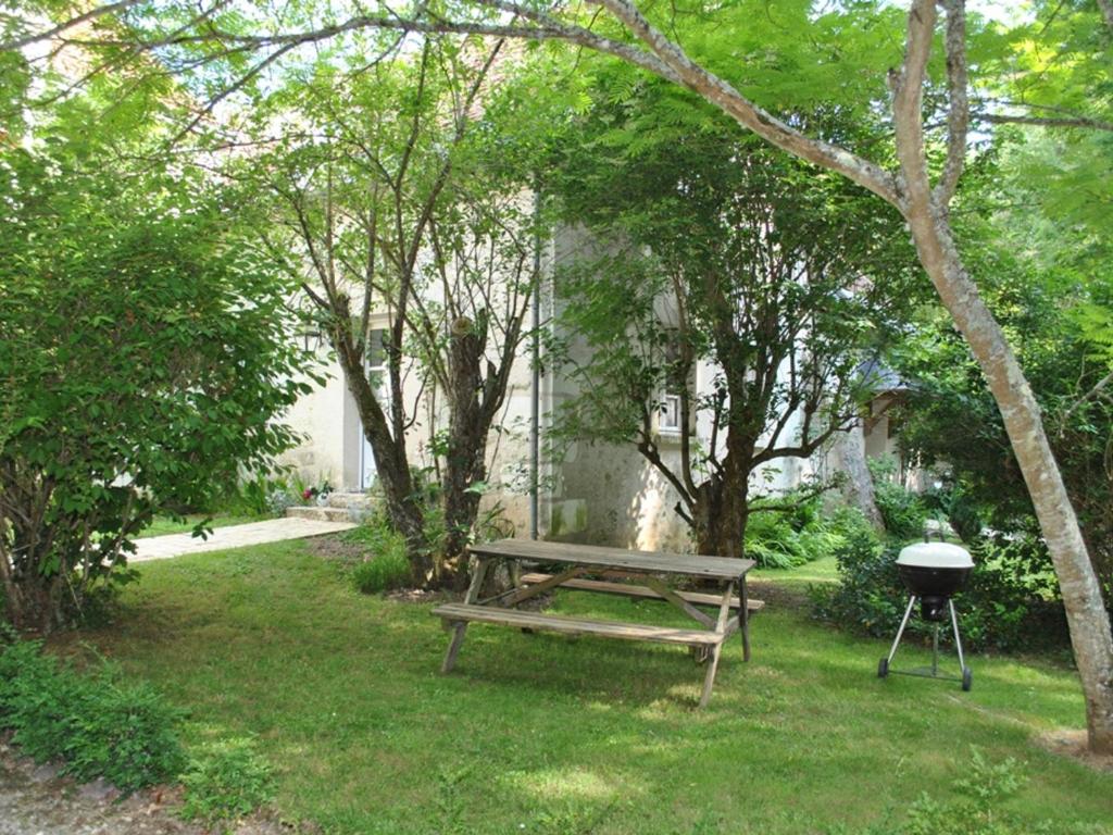 Gîte Souvigny-de-Touraine, 3 pièces, 4 personnes - FR-1-381-470 photo 1