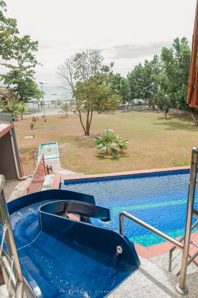 Shenanigans Glamping Resort photo 3