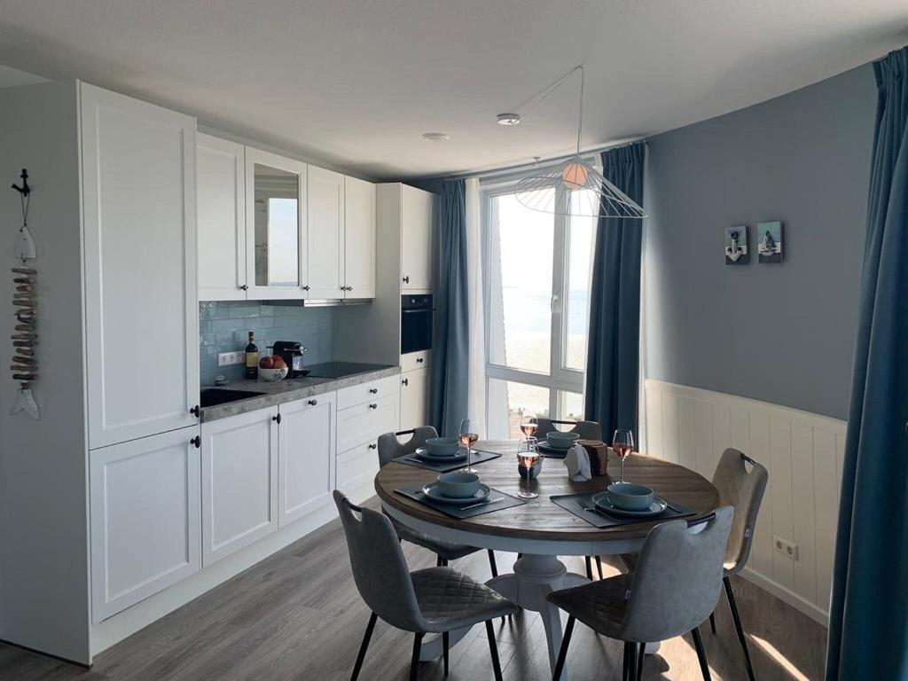 Beautiful and stylish apartment with sea view located on the Oosterschelde photo 1