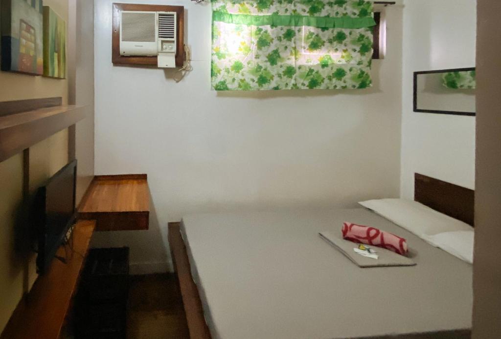 RedDoorz @ Sukitel Budget Hotel Nasugbu photo 4