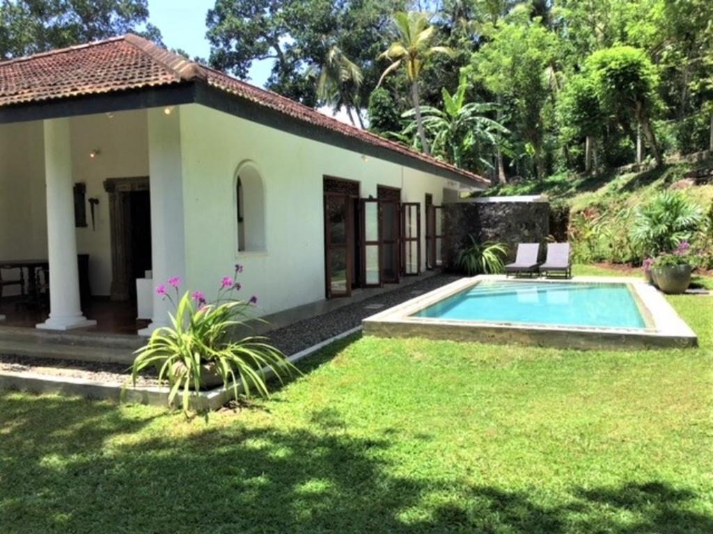 Lucky Sevana photo 2