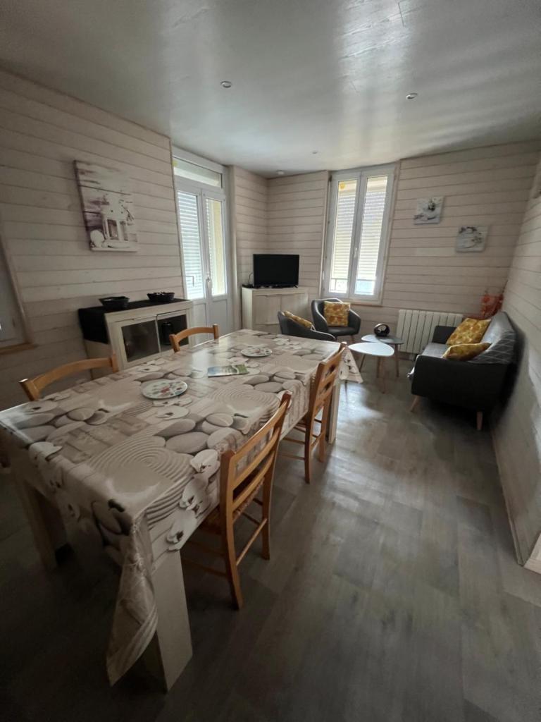 APPARTEMENT 4 PERSONNES CLASSE 2 ETOILES LEBOUCQ Laurent photo 2